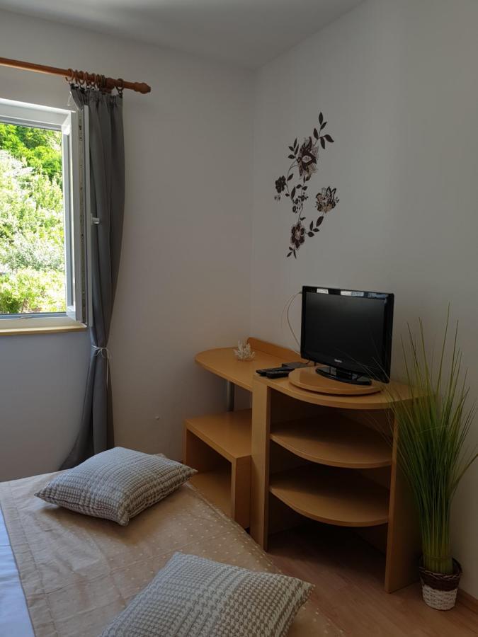 Apartmani i sobe Jusić Rab Town Bagian luar foto