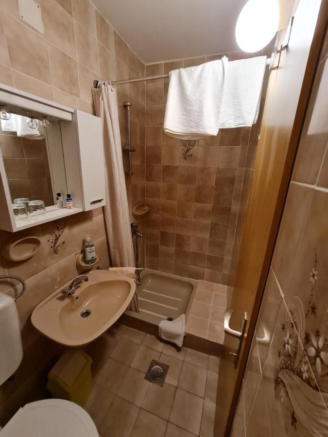 Apartmani i sobe Jusić Rab Town Bagian luar foto