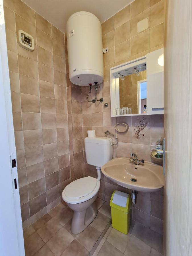 Apartmani i sobe Jusić Rab Town Bagian luar foto